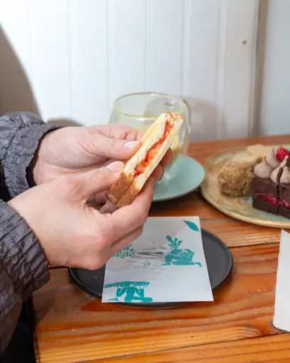 Miga jamón queso tomate vegan